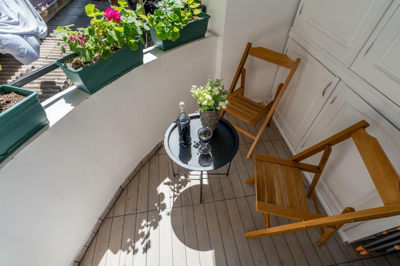 Irina'S Cozy Apartment #21 Tbilisi ภายนอก รูปภาพ