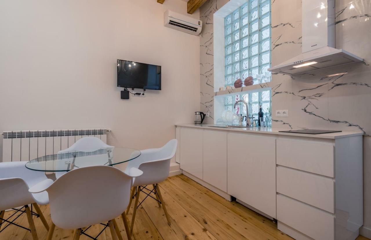 Irina'S Cozy Apartment #21 Tbilisi ภายนอก รูปภาพ